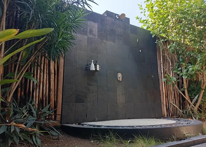 リゾート Batu Ampar Menjangan バニュウェダン